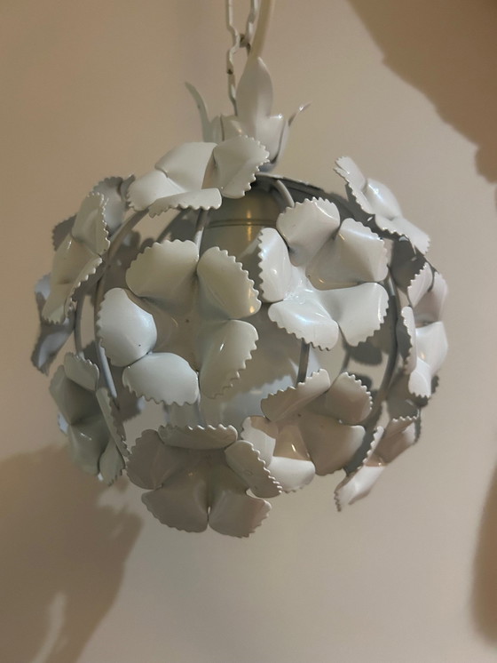 Image 1 of Lustre Boule De Fleurs En Métal 