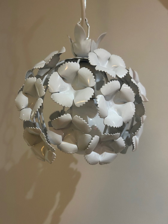 Image 1 of Lustre Boule De Fleurs En Métal 