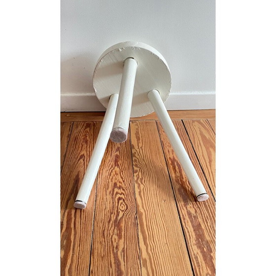 Image 1 of Tabouret tripode vintage en bois laqué blanc