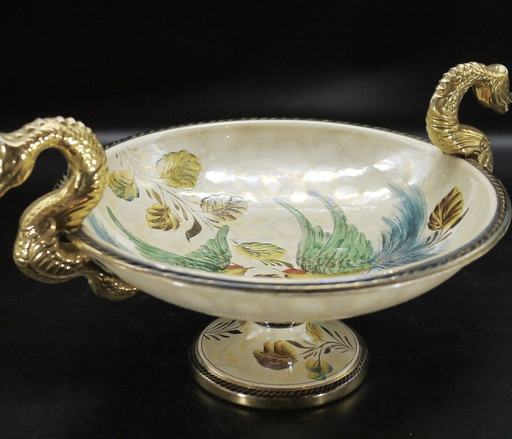 Grande Coupe Montée En Céramique À Décor Émaillé Et Irisé D'Oiseaux Et Floral