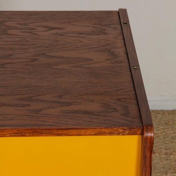 Image 1 of Commode vintage jaune et blanche modèle U-452 par Jiri Jiroutek, 1960