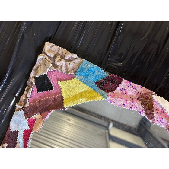 Image 1 of Miroir patchwork en cuir vintage par Peter M