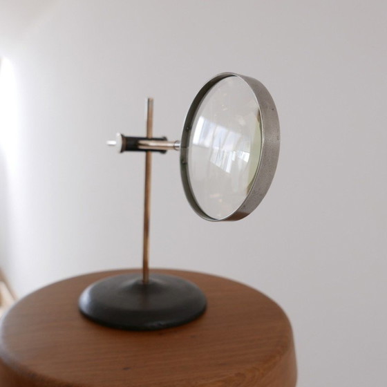 Image 1 of Lentille de bureau vintage en laiton Curio décoratif, Angleterre années 1920