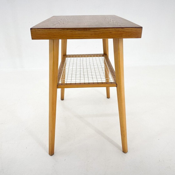 Image 1 of Table d'appoint vintage en bois, Tchécoslovaquie années 1960