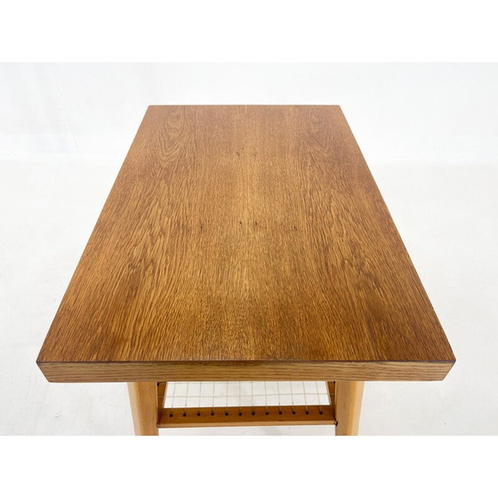 Image 1 of Table d'appoint vintage en bois, Tchécoslovaquie années 1960