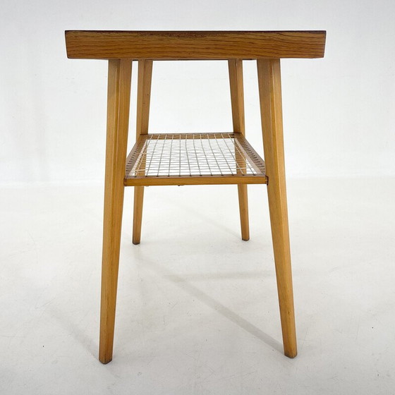 Image 1 of Table d'appoint vintage en bois, Tchécoslovaquie années 1960
