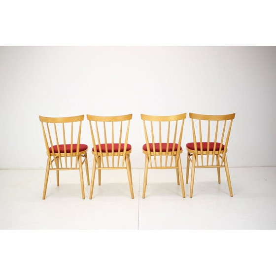 Image 1 of Ensemble de 4 chaises de salle à manger vintage en bois et tissu par Tatra Pravenec, Tchécoslovaquie 1970