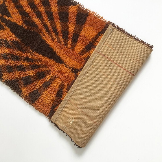 Image 1 of Tapis scandinave en laine mélangée orange et marron - années 1970