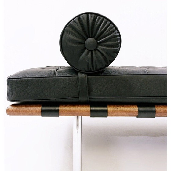 Image 1 of Lit de jour en cuir du Mid Century modèle "Barcelona" par Ludwig Mies van der Rohe pour Knoll