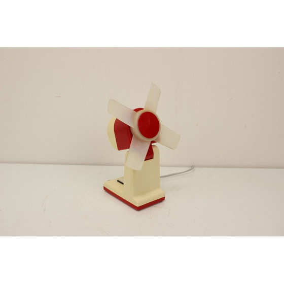 Image 1 of Ventilateur de table vintage en métal et plastique par Stroj Smalt, Tchécoslovaquie 1960