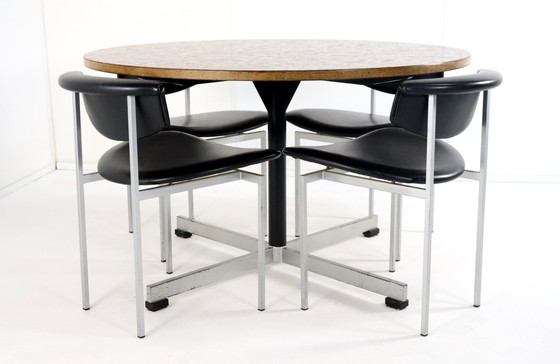 Image 1 of Table de salle à manger ronde avec plateau en cuivre 'Driebergen' Vintage