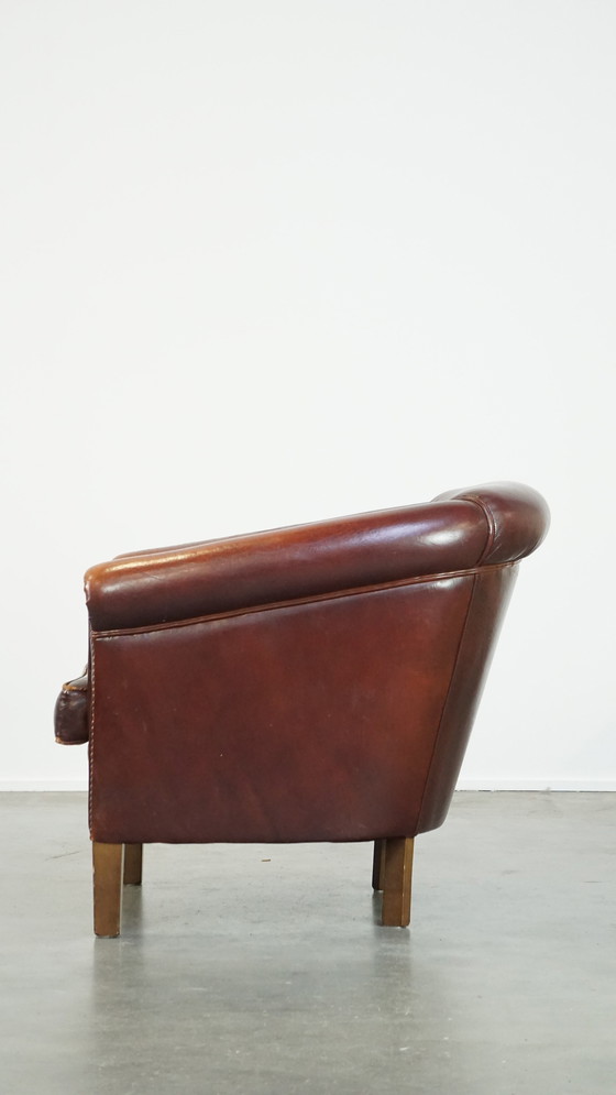 Image 1 of Fauteuil club en peau de mouton couleur cognac