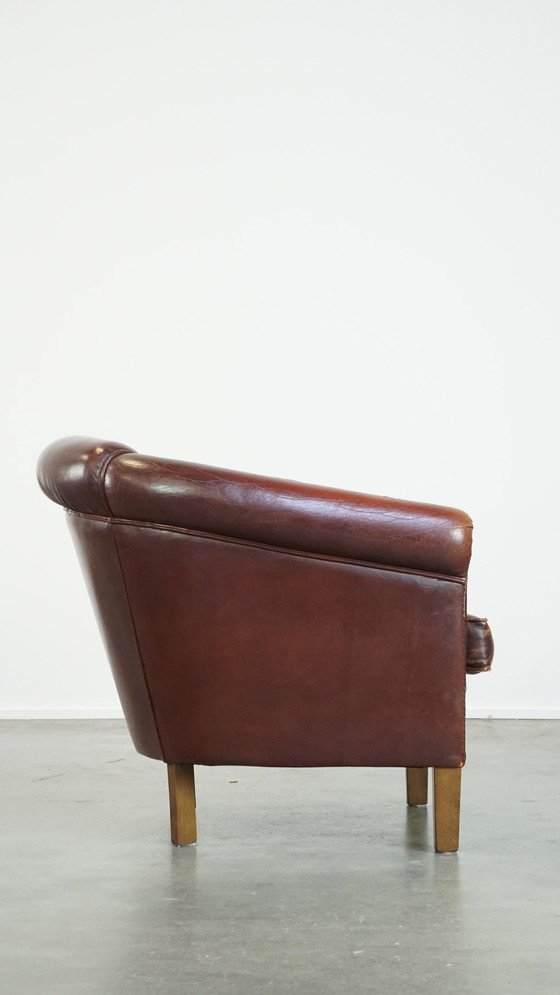 Image 1 of Fauteuil club en peau de mouton couleur cognac