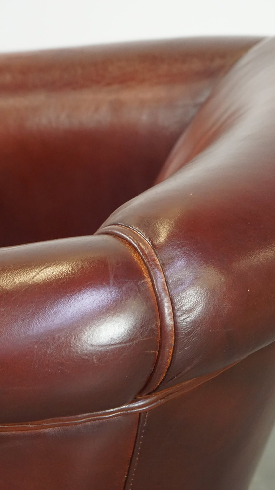 Image 1 of Fauteuil club en peau de mouton couleur cognac