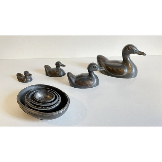 Image 1 of Ensemble de 4 boîtes à canards vintage en étain et en laiton, Hong Kong