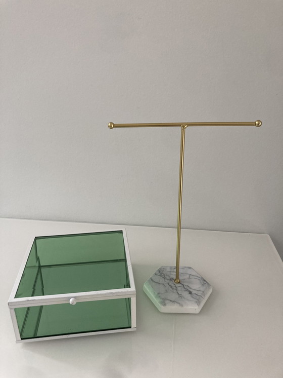 Image 1 of Coffret à bijoux et porte-chaînes