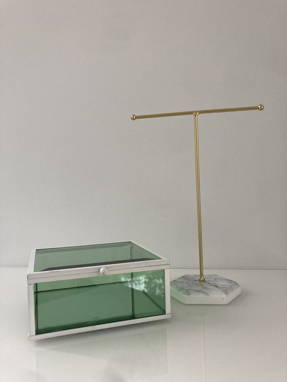 Image 1 of Coffret à bijoux et porte-chaînes