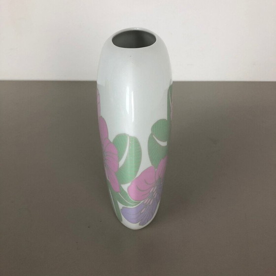 Image 1 of Vase en porcelaine Rosemonde Nairac pour Rosenthal Allemagne 1970