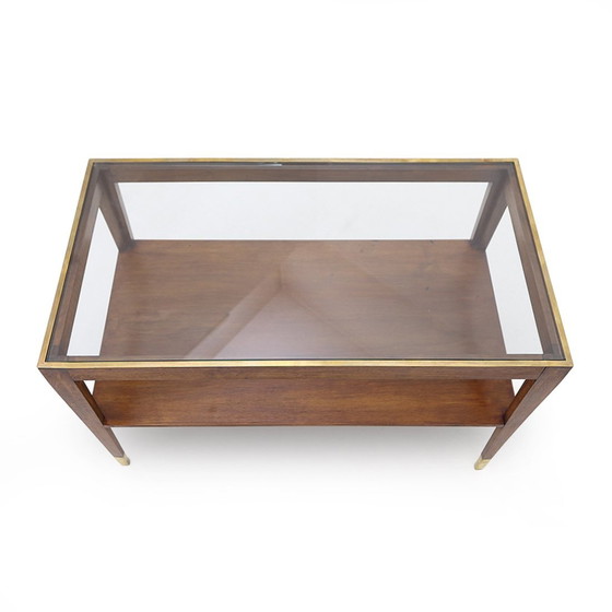 Image 1 of Table basse rectangulaire avec plateau en verre et en laiton, 1950S