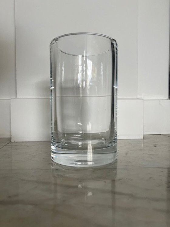 Image 1 of Vase cylindrique en verre épais transparent