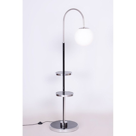 Image 1 of Lampadaire vintage en acier chromé et verre opale par J. Halabala, UP Zavody, Tchécoslovaquie 1930