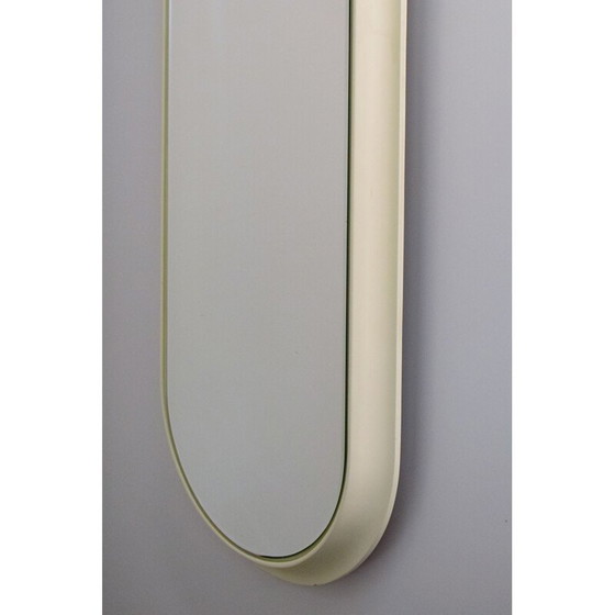 Image 1 of Miroir ovale vintage en bois laqué blanc, 1960