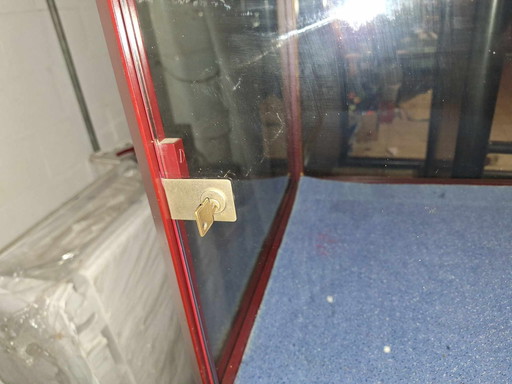 Vitrine lumineuse vintage en très bon état !