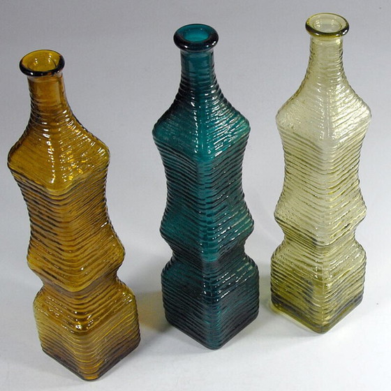 Image 1 of Ensemble de 3 bouteilles en verre vintage, Italie 1960