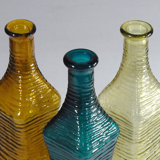 Image 1 of Ensemble de 3 bouteilles en verre vintage, Italie 1960