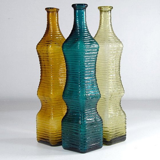 Image 1 of Ensemble de 3 bouteilles en verre vintage, Italie 1960