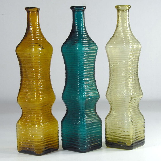 Image 1 of Ensemble de 3 bouteilles en verre vintage, Italie 1960