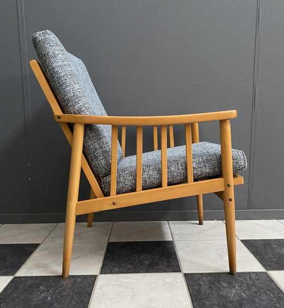 Image 1 of Chaise à bras en bois et tissu 1960S