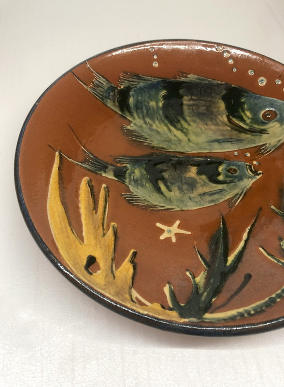 Image 1 of Plat Artisanal Diaz Costa Pour Puigdemont En Céramique Émaillée Décor Poissons