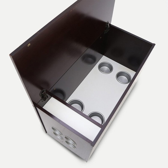 Image 1 of Paire d'armoires vintage avec bar et platine stéréo, années 1960