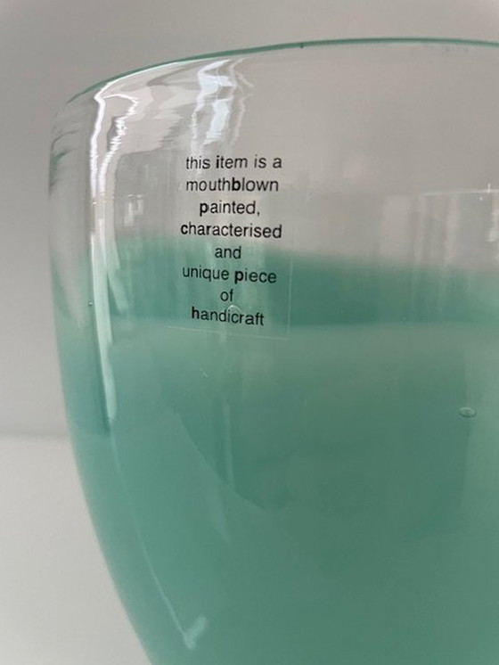 Image 1 of Vase en verre soufflé à la bouche avec effet de trempage vert menthe - Glass Art