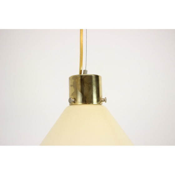 Image 1 of Lampe suspendue vintage en verre et laiton, Tchécoslovaquie, années 1970