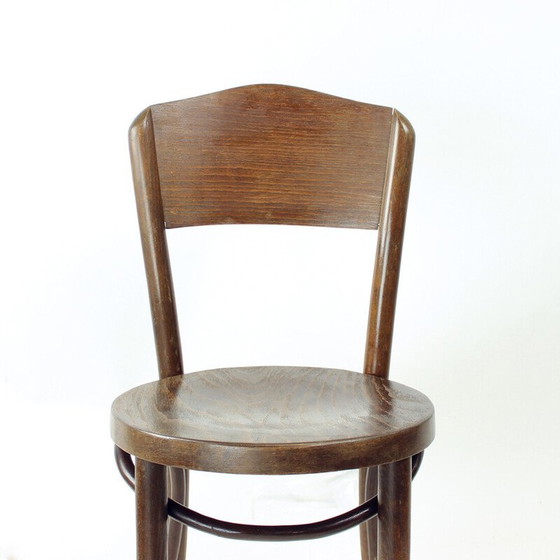 Image 1 of Chaises de bistro vintage en bois de chêne courbé et contreplaqué pour Thonet, Tchécoslovaquie 1940