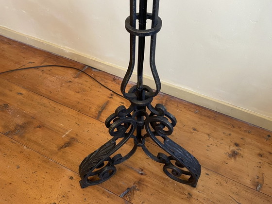 Image 1 of Lampadaire Lampadaire Lampadaire Forgé à la main Français 1940s