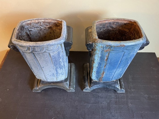 Image 1 of 2 X Vases de Jardin Art Déco Fonte Française