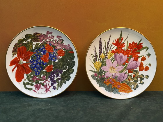 Image 1 of Franklin Mint Fleurs de l'année 12 assiettes