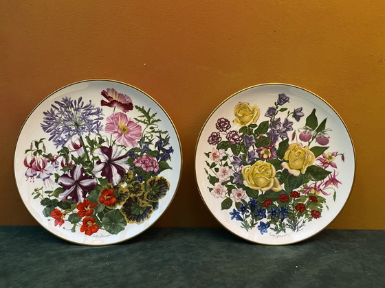 Image 1 of Franklin Mint Fleurs de l'année 12 assiettes