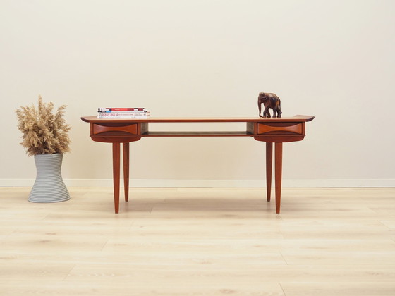 Image 1 of Table basse en teck, Design danois, 1970S, Production : Danemark