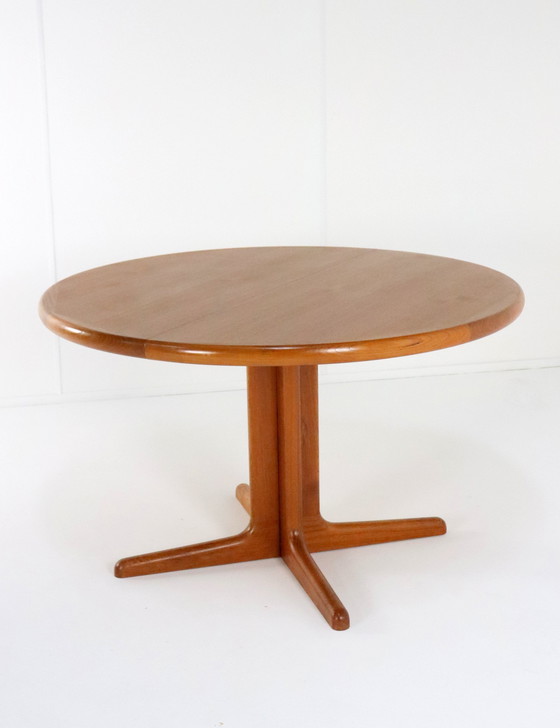 Image 1 of Johs. Kristoffersen & Son Table à manger ronde 'Bjerget' Vintage