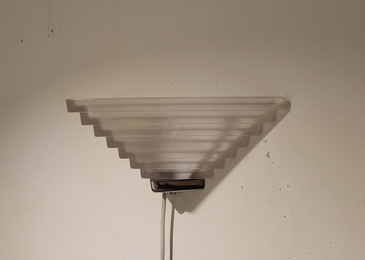 Lampe murale en verre pyramidale de style Freres & Vasseur, 1970