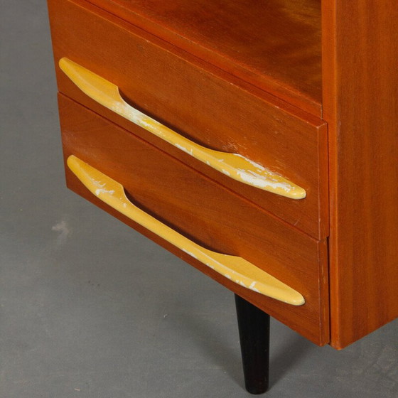 Image 1 of Table de nuit vintage en verre opalin par Mojmir Pozar pour Up Zavody, Tchécoslovaquie 1960