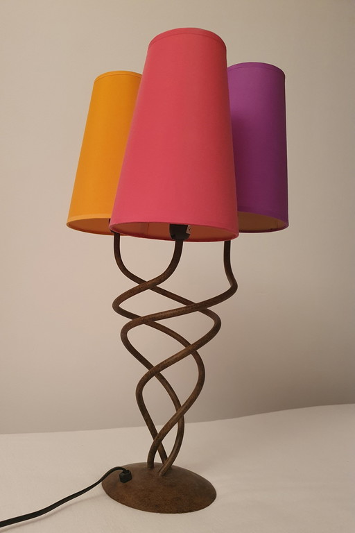 Lampe De Salon Avec Ses Trois Abat-Jours De Couleur Lumiclub