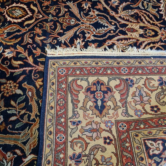 Image 1 of Tapis indien avec mélange de motifs "Isfahan"/"Kechan" années 1980