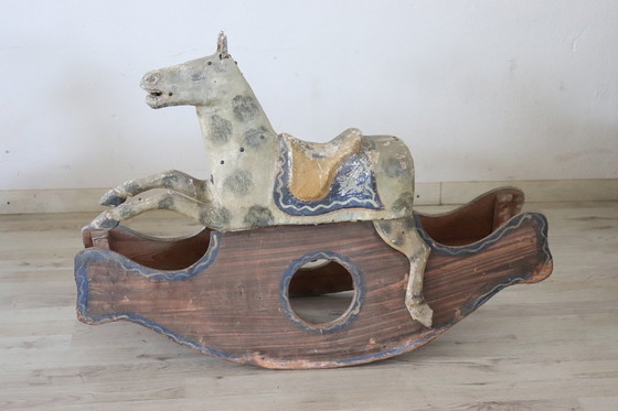 Image 1 of Cheval à bascule antique