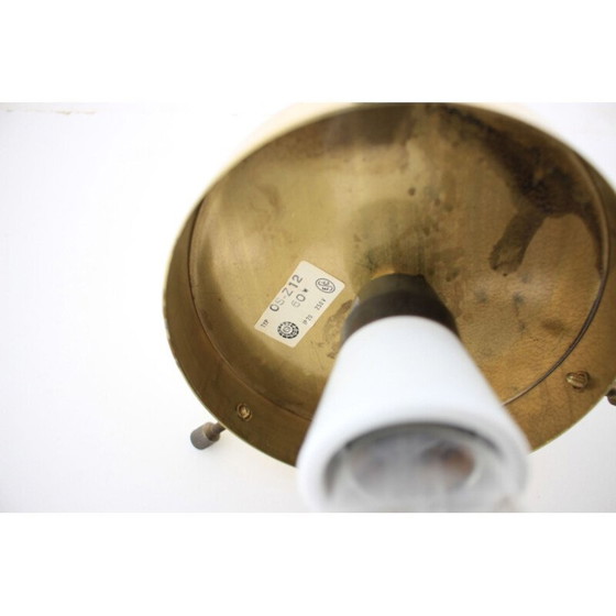 Image 1 of Lampe suspendue vintage en verre et laiton pour Valašské Meziříčí, Tchécoslovaquie 1970.