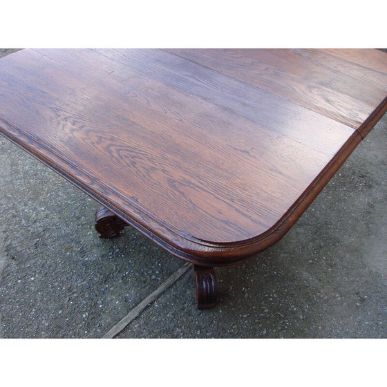 Image 1 of Table vintage en chêne avec base sculptée sur colonnes en spirale